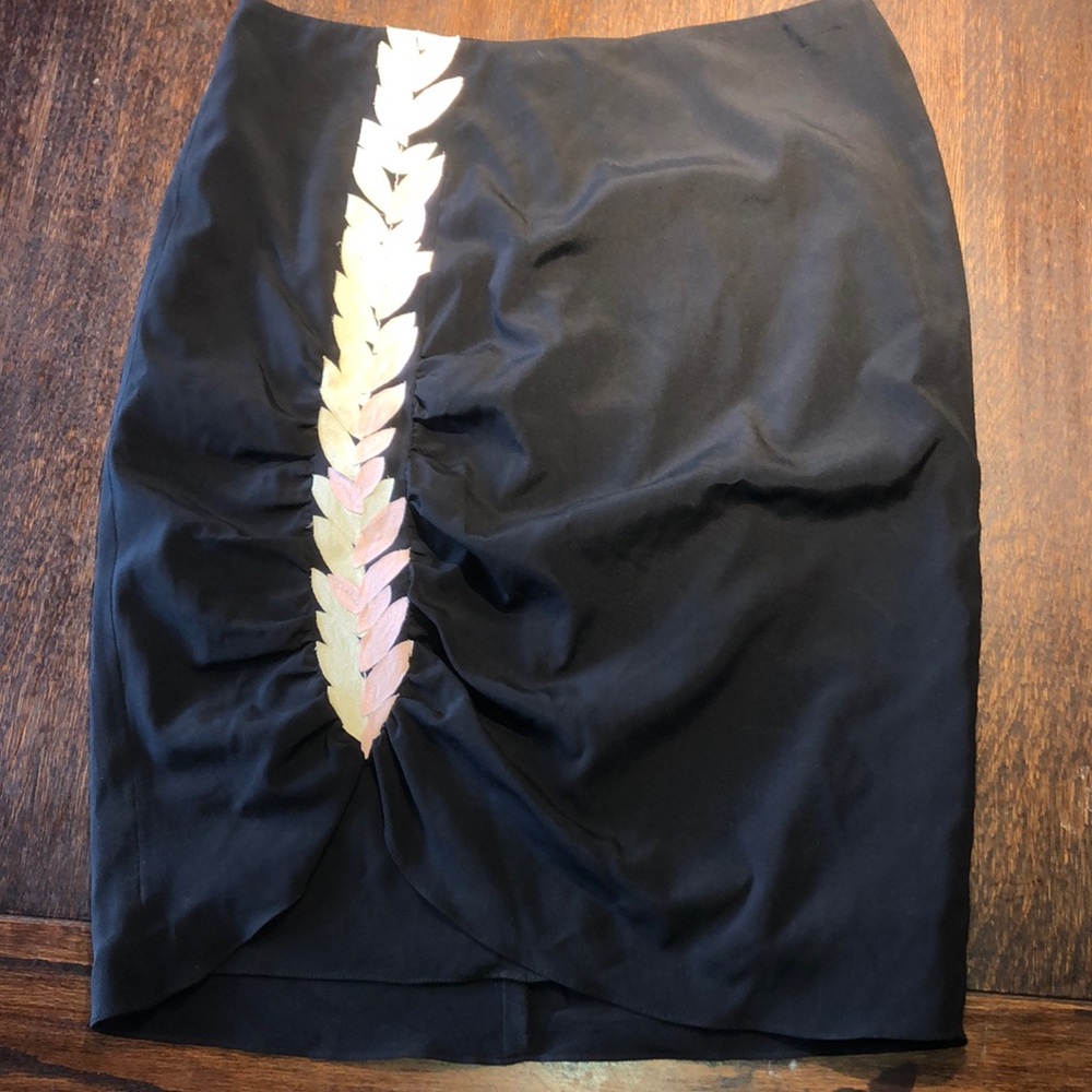 ✨Last chance -donating this week✨Vintage Nicole Miller | Silk Black Pencil Skirt